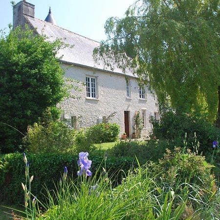 Le Manoir De Juganville Saint-Martin-de-Varreville Exterior photo